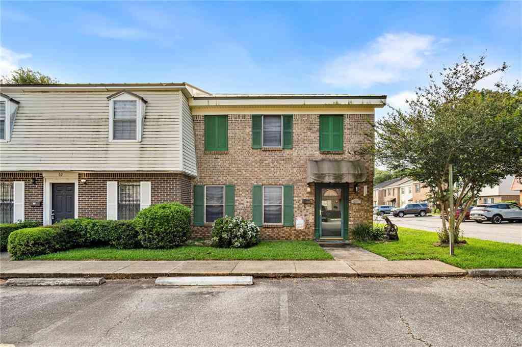 Condo For Sale - 4017 Cottage Hill Road #68<br/> Mobile, AL 36609