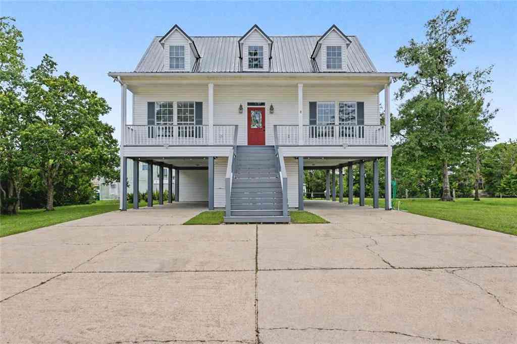 Homes For Sale - 15015 Sioux Place<br/> Kiln, MS 39556