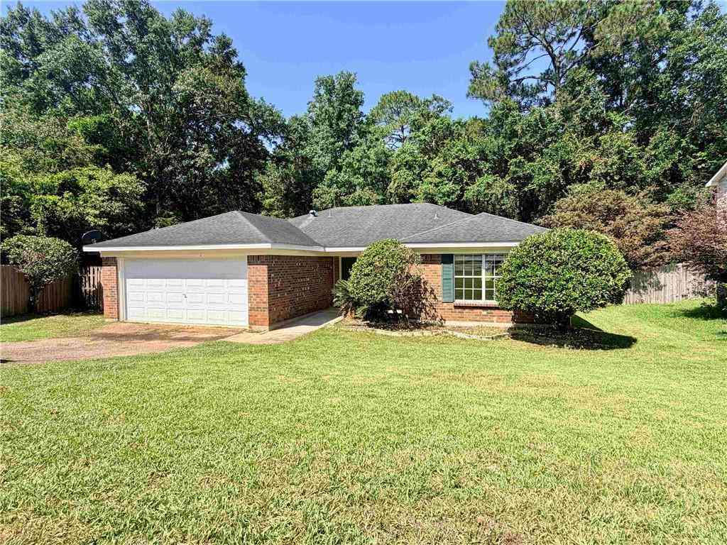 Homes For Sale - 3332 Autumn Ridge Drive<br/> Mobile, AL 36695