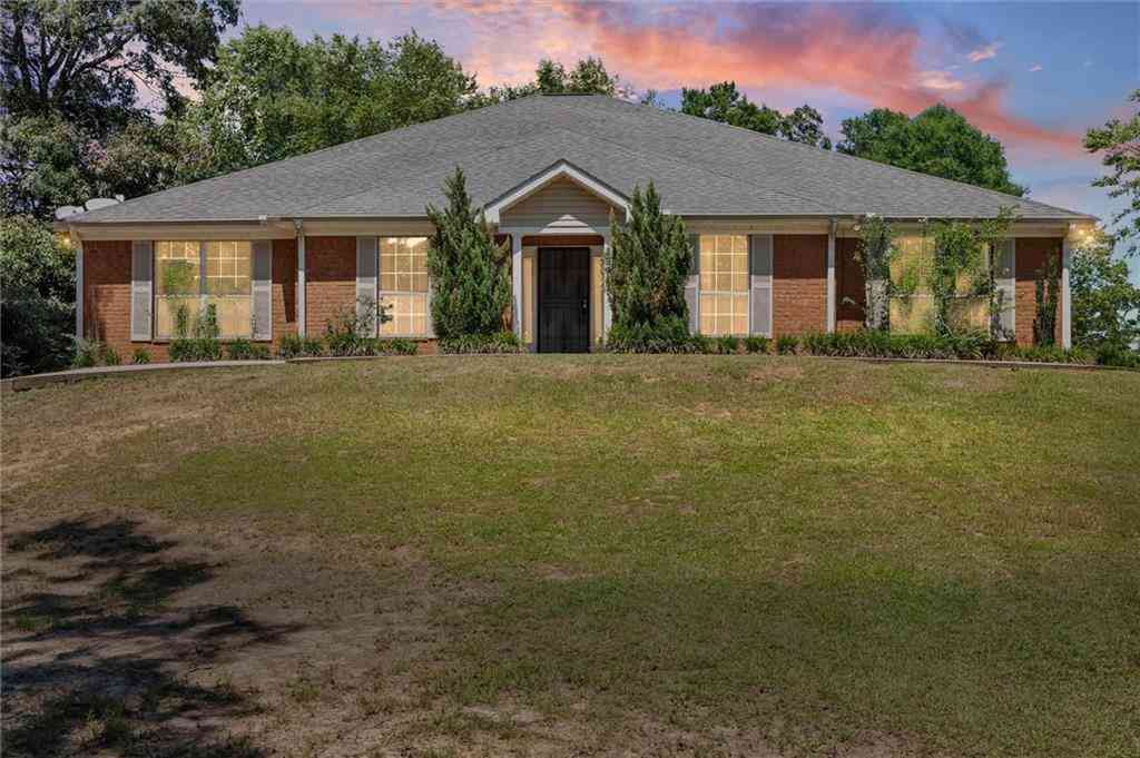 Homes For Sale - 8992 N Celeste Oaks Court<br/> Saraland, AL 36571