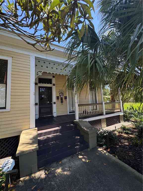 Homes For Rent - 808 Dauphin Street #C<br/> Mobile, AL 36602
