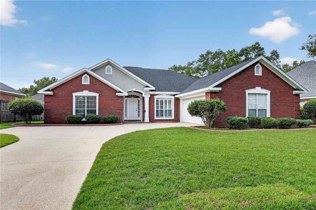 Homes For Sale - 8849 Augusta Court<br/> Mobile, AL 36695