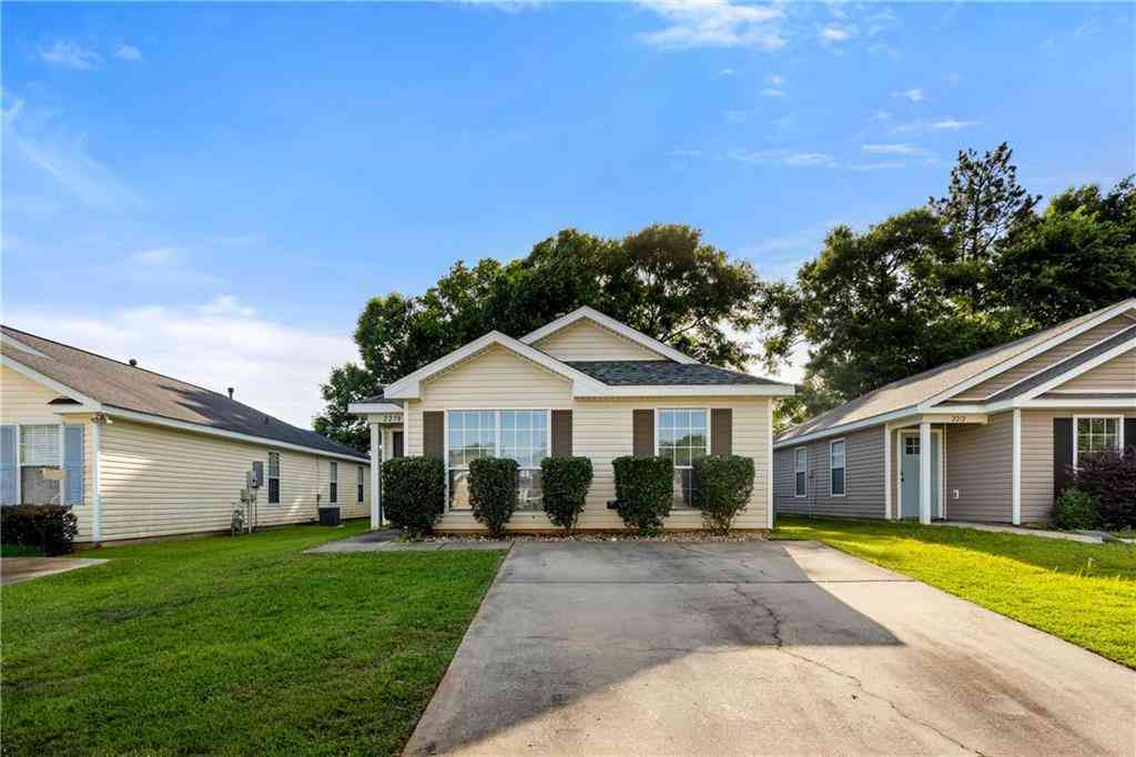 Homes For Rent - 2218 Summer Crossing<br/> Mobile, AL 36695
