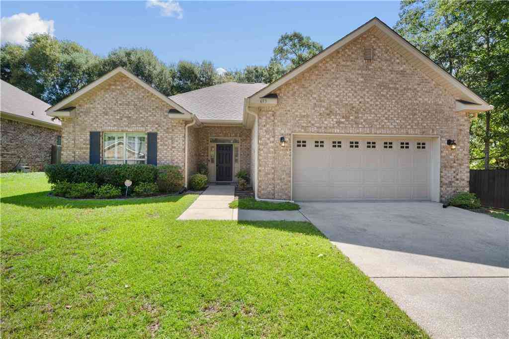 Homes For Sale - 693 Winston Square<br/> Mobile, AL 36695