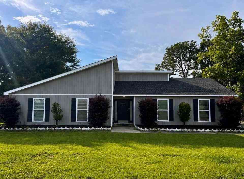 Homes For Sale - 7174 Ashton Court<br/> Mobile, AL 36695