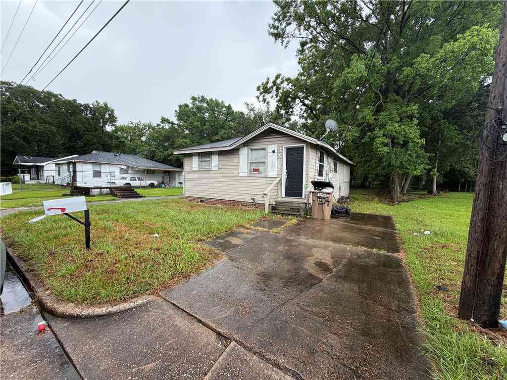 Homes For Sale - 1509 Dominick Street<br/> Mobile, AL 36605