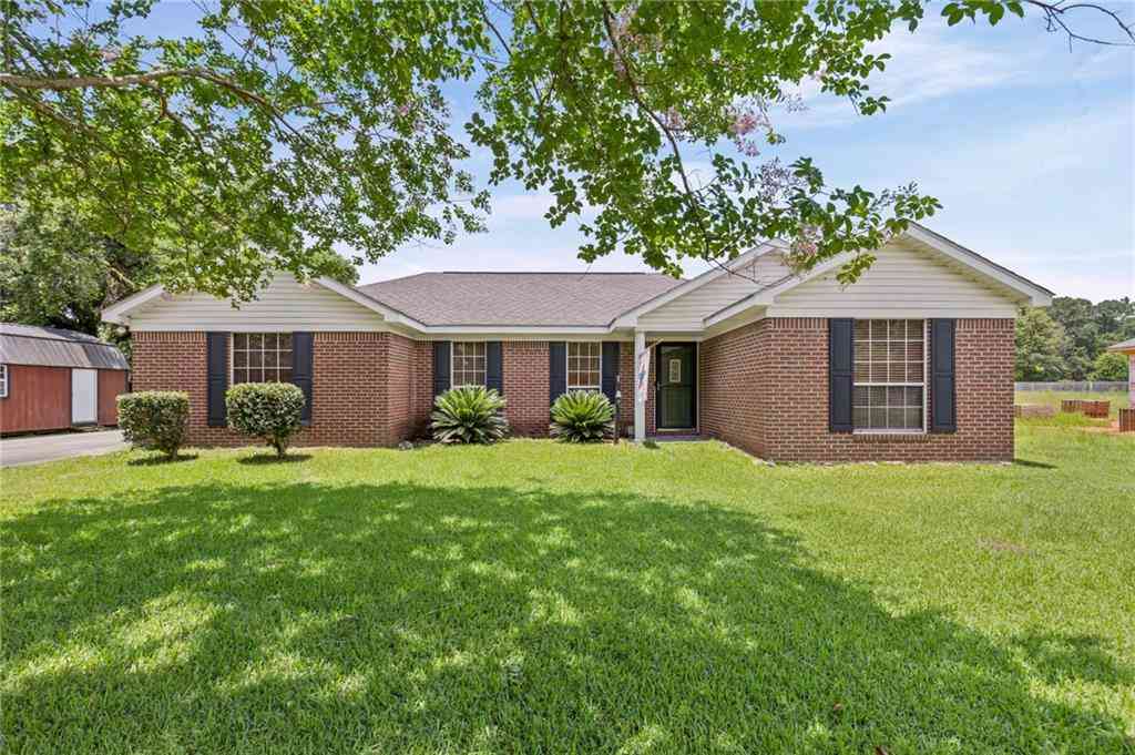 Homes For Sale - 5665 Orchard Street<br/> Mobile County, Satsuma, AL 36572