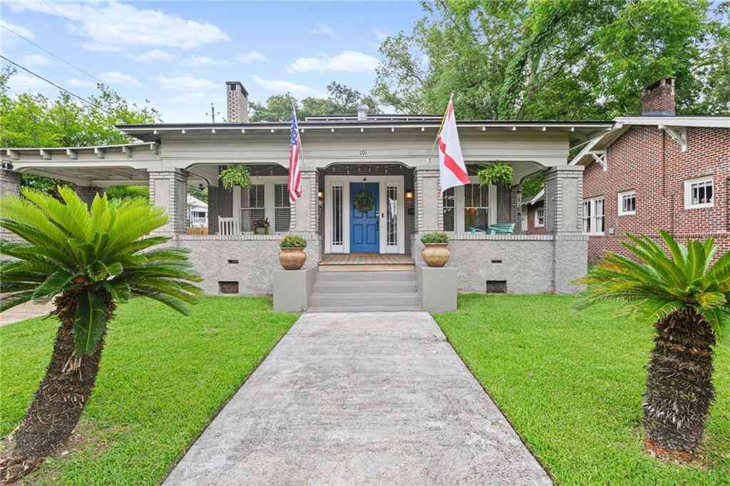 Homes For Sale - 101 Bradford Avenue<br/> Mobile, AL 36604