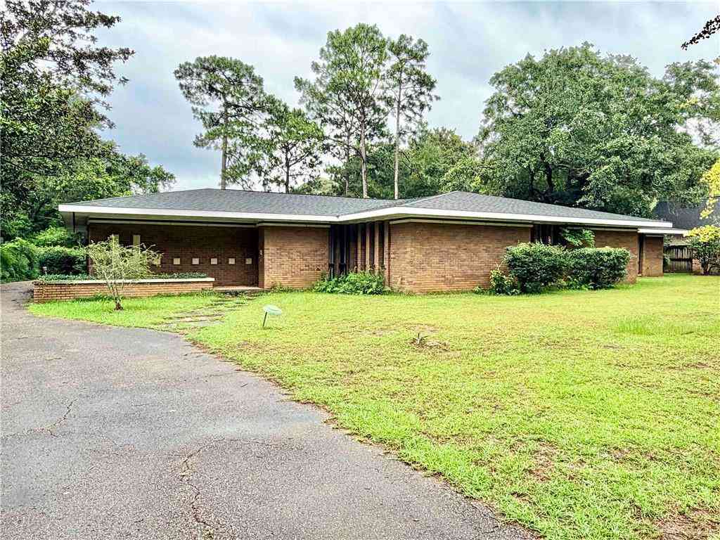 Homes For Sale - 605 Cumberland Road<br/> Mobile, AL 36608