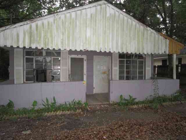 Homes For Sale - 1950 Pleasant Avenue<br/> Mobile, AL 36617