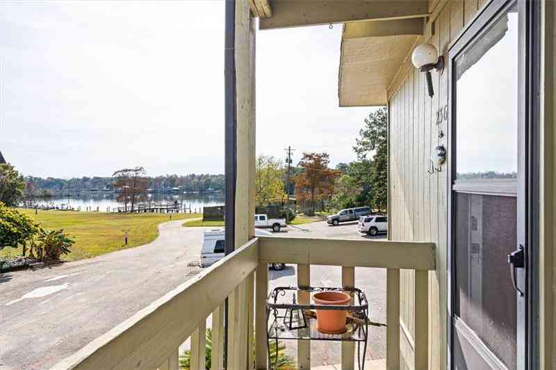 Condo For Sale - 236 Riverbend Drive #236<br/> Mobile, AL 36605