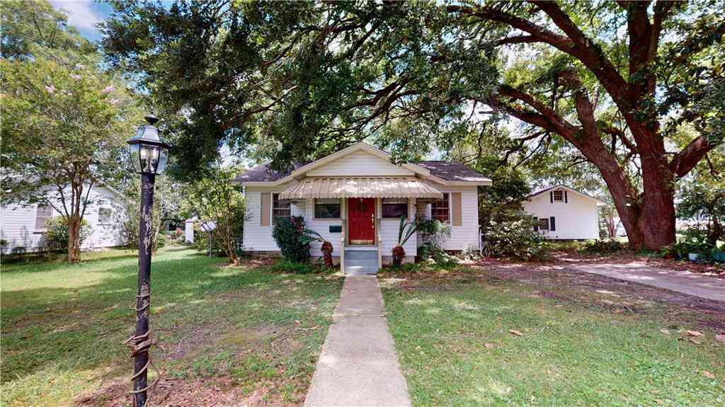 Homes For Sale - 3012 Baronne Street<br/> Mobile, AL 36606