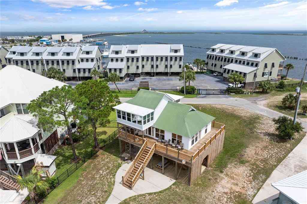 Homes For Sale - 917 Delchamps Avenue<br/> Dauphin Island, AL 36528
