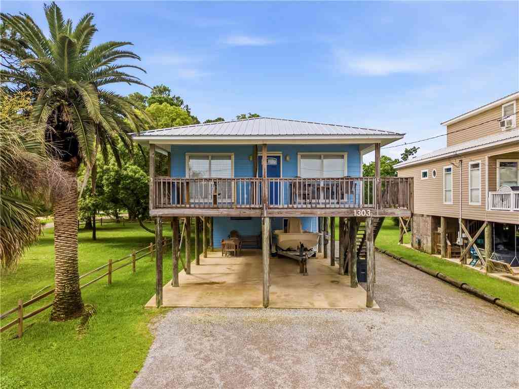 Homes For Sale - 1303 Chaumont Avenue<br/> Dauphin Island, AL 36528