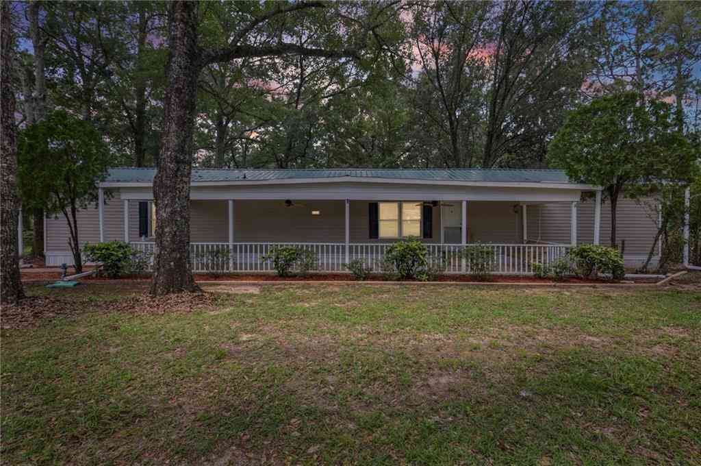Homes For Sale - 8675 N Hunters Pointe Drive<br/> Theodore, AL 36582