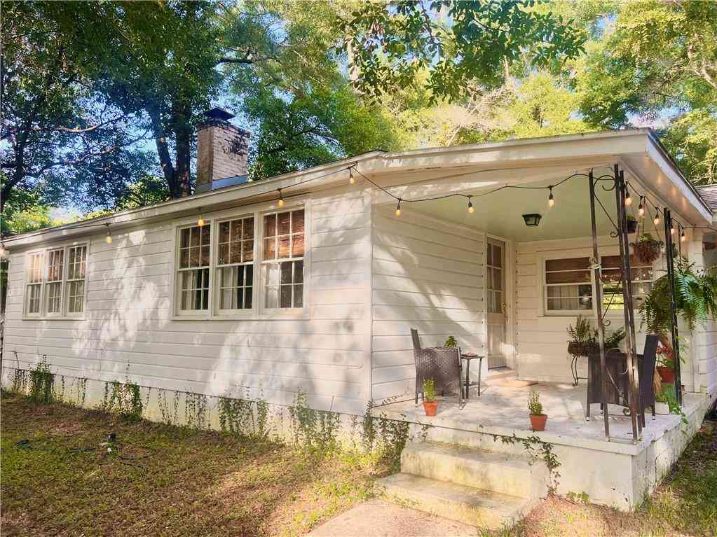 Homes For Sale - 324 W Border Drive<br/> Mobile, AL 36608