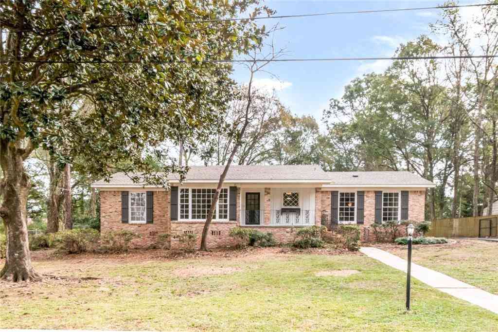 Homes For Sale - 2863 E Starlit Drive<br/> Mobile County, Mobile, AL 36693