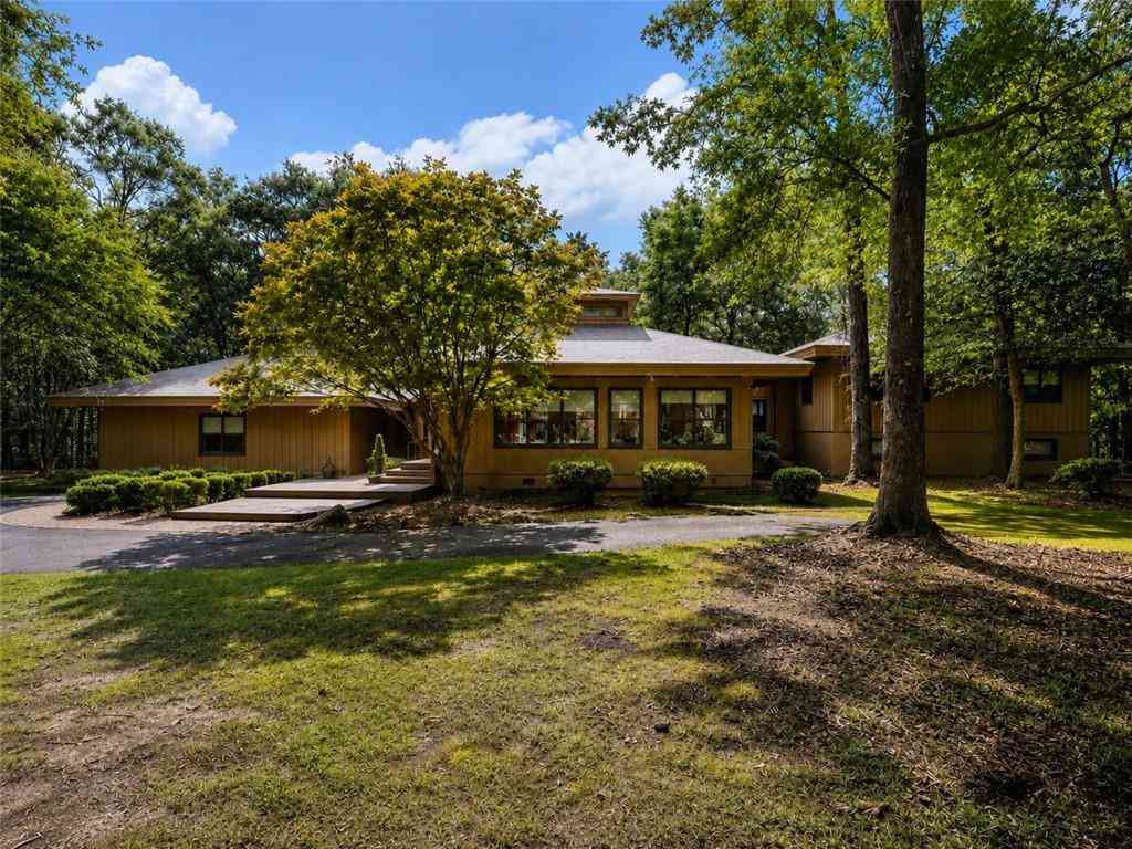 Homes For Sale - 8549 Dawes Lake Road<br/> Mobile, AL 36619