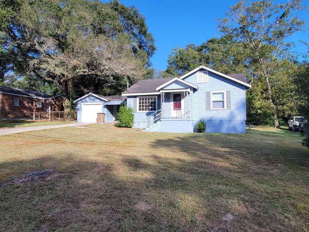 Homes For Sale - 1404 Stevens Lane<br/> Mobile, AL 36618