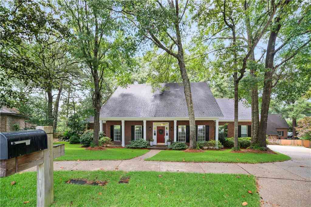 Homes For Sale - 2205 Fieldstone Court<br/> Mobile County, Mobile, AL 36695