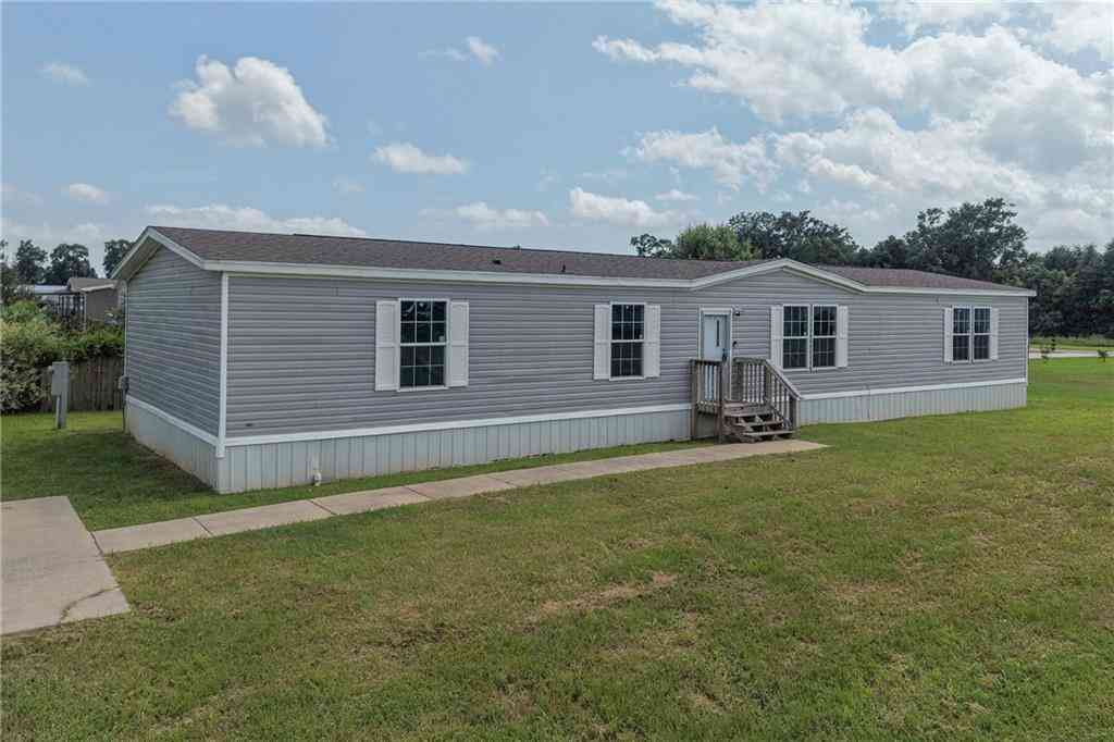 Homes For Sale - 21601 Westside Loop<br/> Baldwin County, Silverhill, AL 36576
