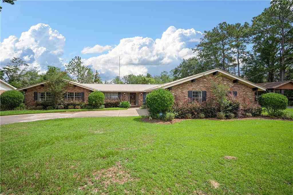 Homes For Sale - 240 E Baratara Drive<br/> Mobile County, Mobile, AL 36611