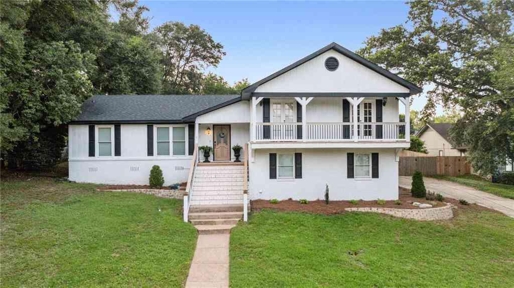 Homes For Sale - 6058 Highland Woods Drive<br/> Mobile County, Mobile, AL 36608