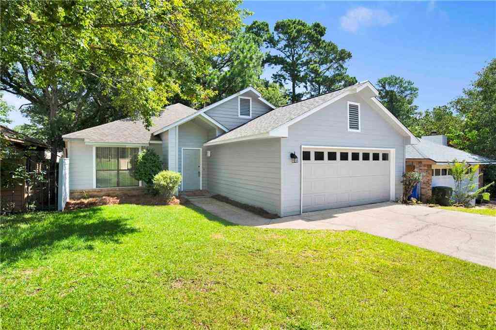 Homes For Sale - 19 Parma Drive<br/> Daphne, AL 36526