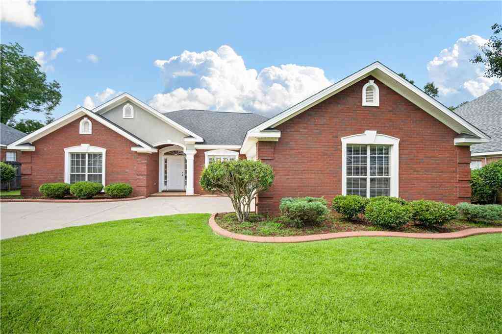 Homes For Sale - 8849 Augusta Court<br/> Mobile County, Mobile, AL 36695