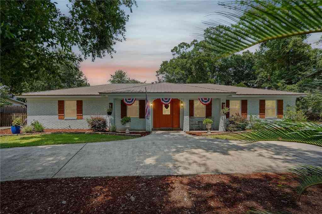 Homes For Sale - 3788 N Cypress Shores Drive<br/> Mobile, AL 36619