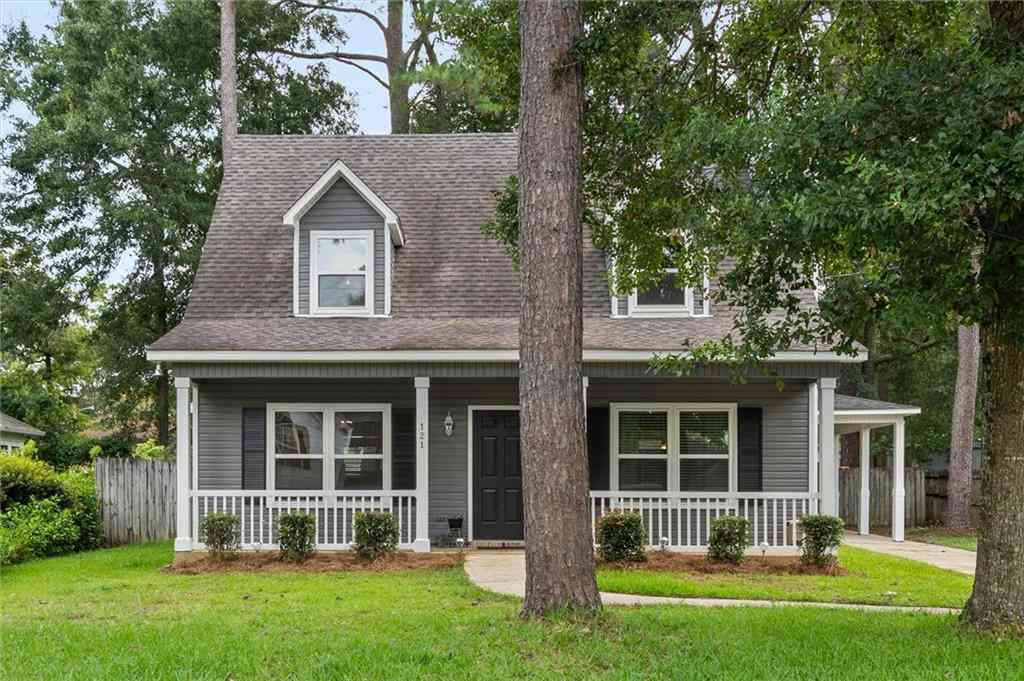 Homes For Sale - 121 Dunbar Loop<br/> Daphne, AL 36526