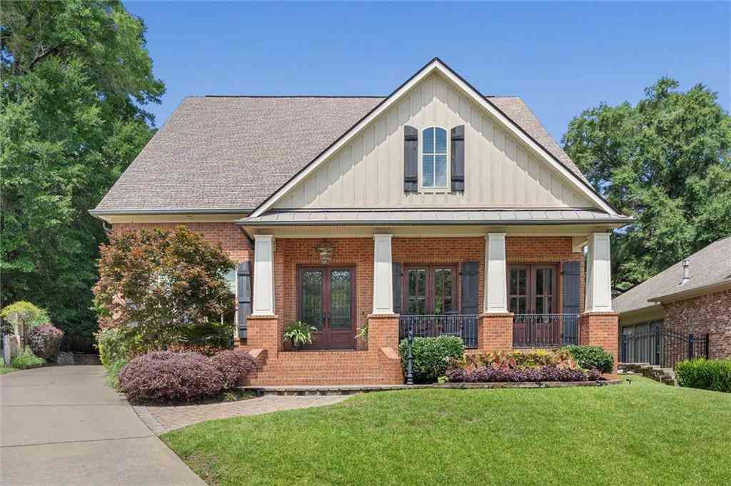 Homes For Sale - 808 Country Club Court<br/> Mobile, AL 36609