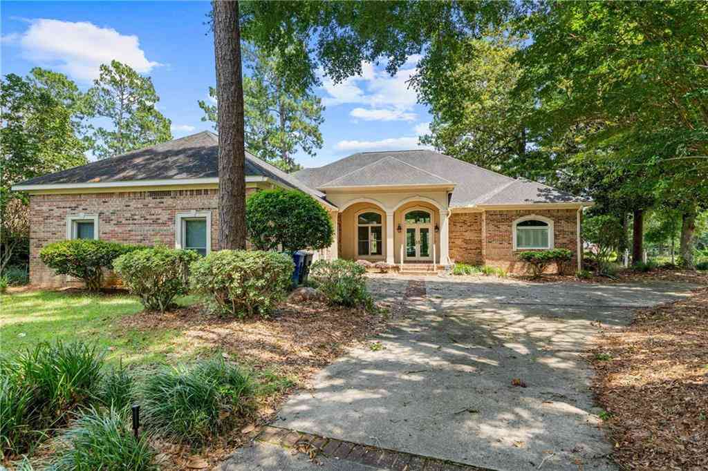 Homes For Sale - 9604 Aspen Circle<br/> Daphne, AL 36527
