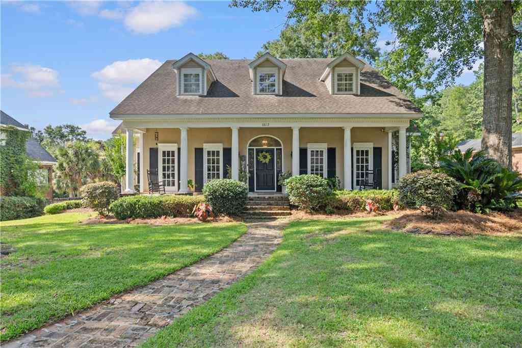 Homes For Sale - 6812 Hunters Court<br/> Mobile, AL 36695