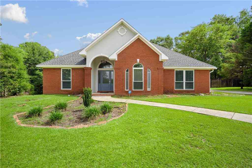 Homes For Sale - 11119 Lake Circle<br/> Baldwin County, Daphne, AL 36526