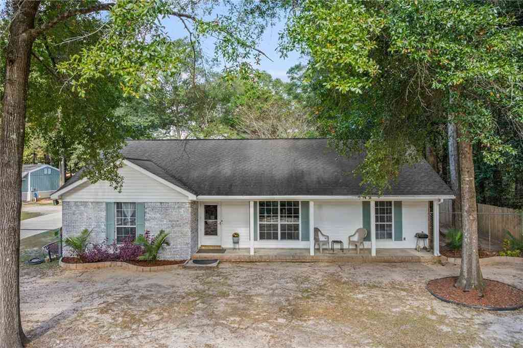 Homes For Sale - 6970 S Laverne Drive<br/> Mobile, AL 36618