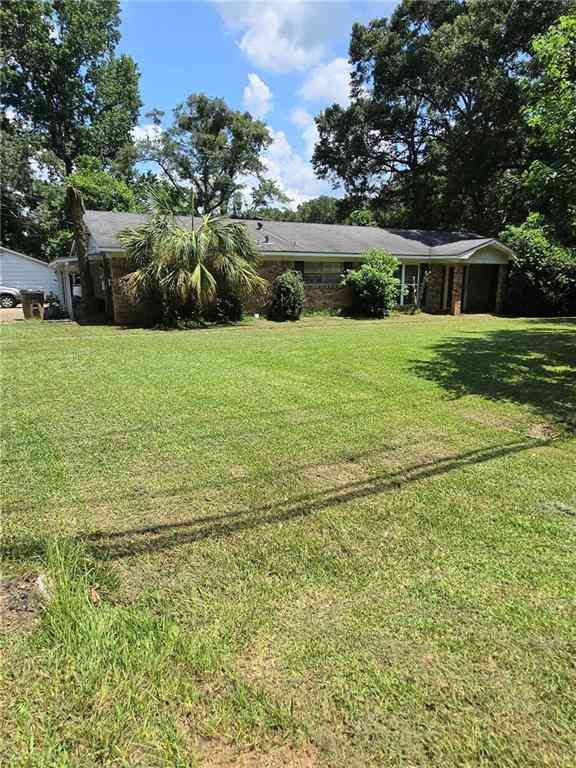 Homes For Sale - 6000 Howells Ferry Road<br/> Mobile, AL 36618
