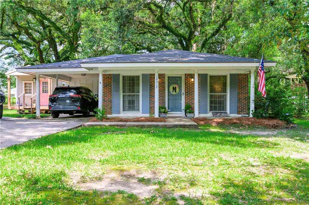Homes For Sale - 10312 Oak Lane<br/> Grand Bay, AL 36541