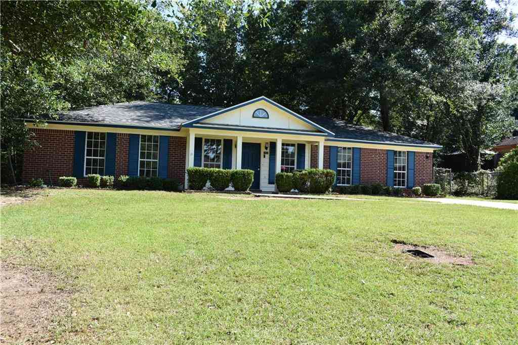 Homes For Sale - 7065 Gran Forest Drive<br/> Mobile County, Irvington, AL 36544
