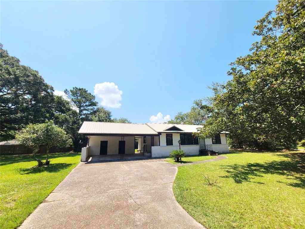 Homes For Sale - 3311 Club House Road<br/> Mobile County, Mobile, AL 36605
