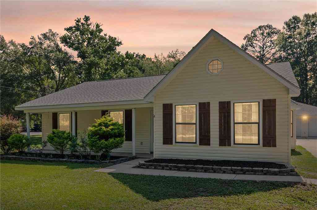 Homes For Sale - 854 Deer Run Drive<br/> Mobile County, Saraland, AL 36571