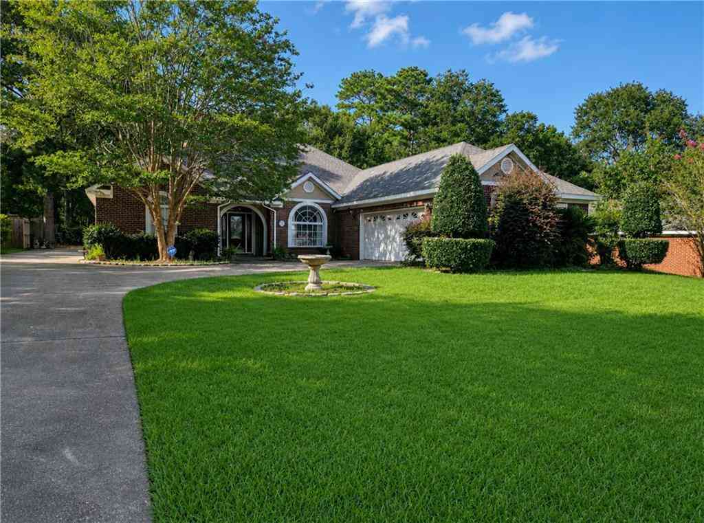Homes For Sale - 7304 James Street<br/> Mobile County, Mobile, AL 36619