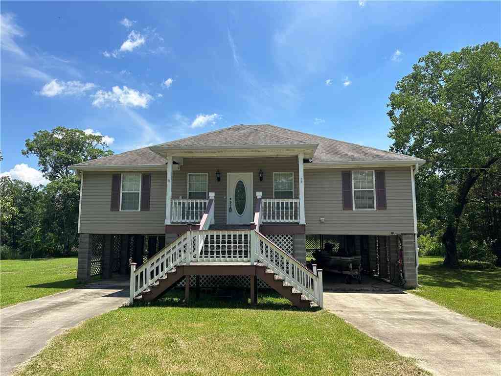 Homes For Sale - 2250 Dog River Court<br/> Mobile County, Mobile, AL 36605