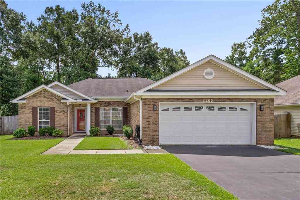 Homes For Sale - 2205 E Spring Grove<br/> Mobile, AL 36695