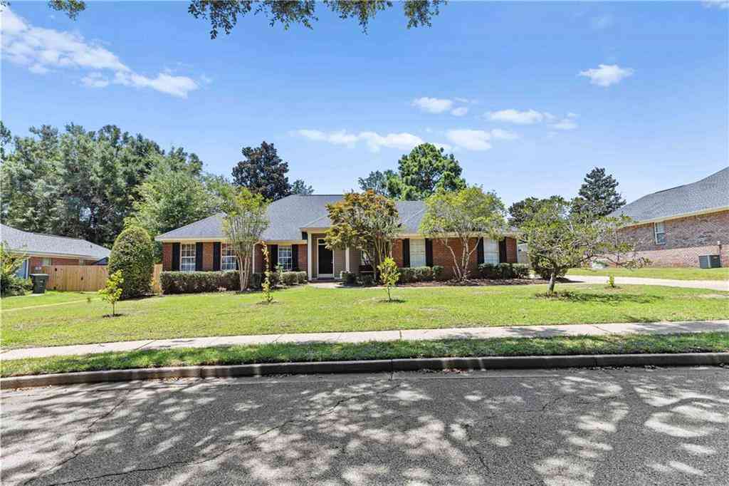 Homes For Sale - 8042 Landing Eagle Drive<br/> Baldwin County, Daphne, AL 36526