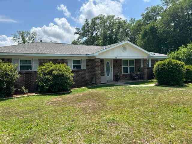 Homes For Sale - 925 Forest Avenue<br/> Mobile County, Saraland, AL 36571