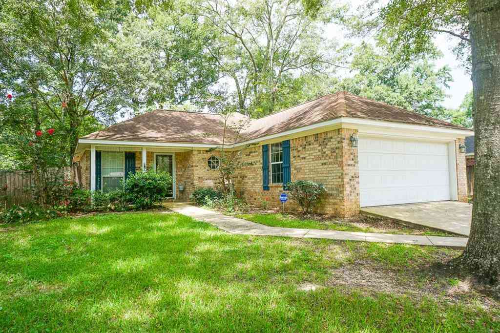 Homes For Sale - 6940 Gray Oaks Drive<br/> Mobile County, Theodore, AL 36582