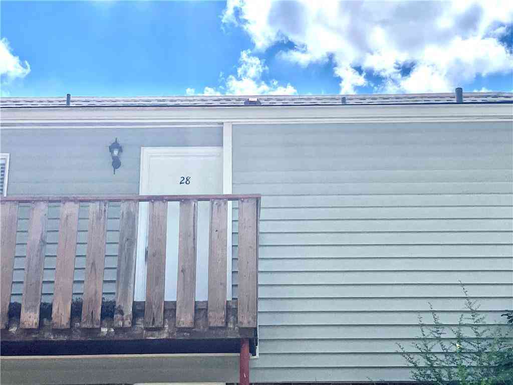 Condo For Sale - 6527 Old Shell Road #28<br/> Mobile County, Mobile, AL 36608