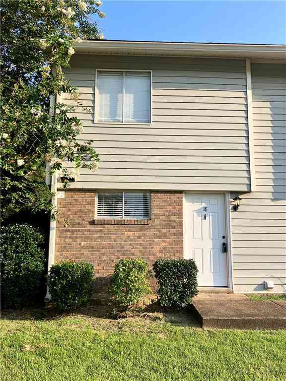Condo For Sale - 6527 Old Shell Road #18<br/> Mobile County, Mobile, AL 36608