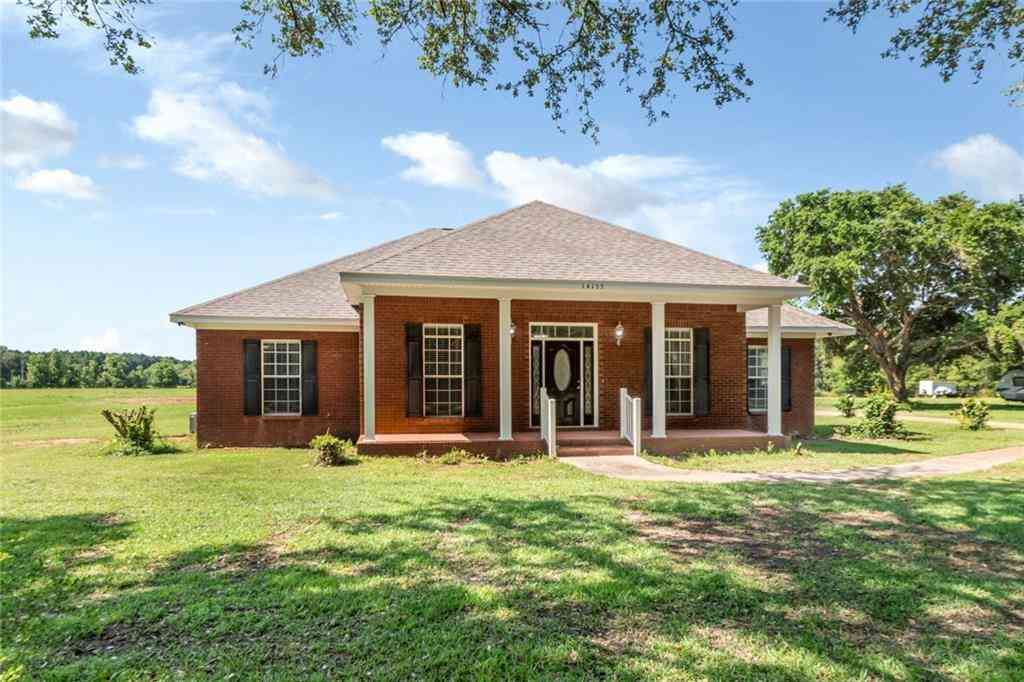 Homes For Sale - 14155 Ryals Road<br/> Wilmer, AL 36587